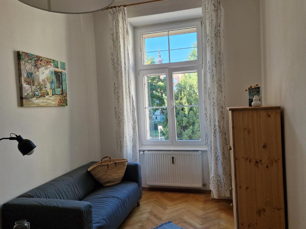 Entzueckendes Apartment Im Zentrum Graz Esterno foto