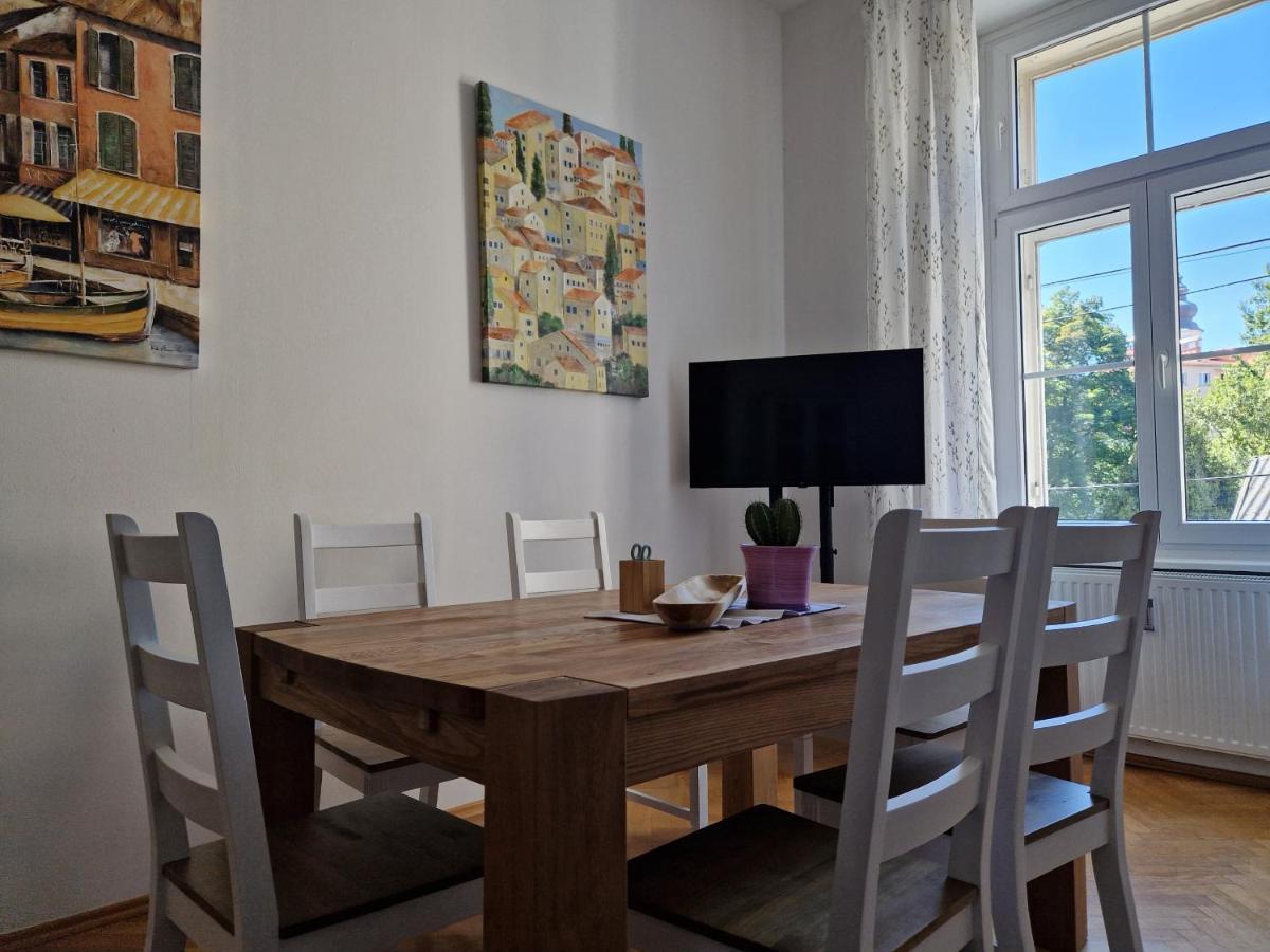 Entzueckendes Apartment Im Zentrum Graz Esterno foto